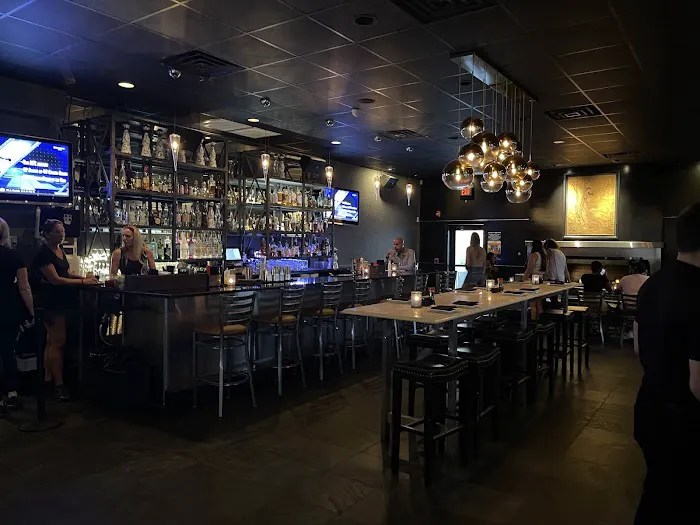 Sushi Lounge Picture 5