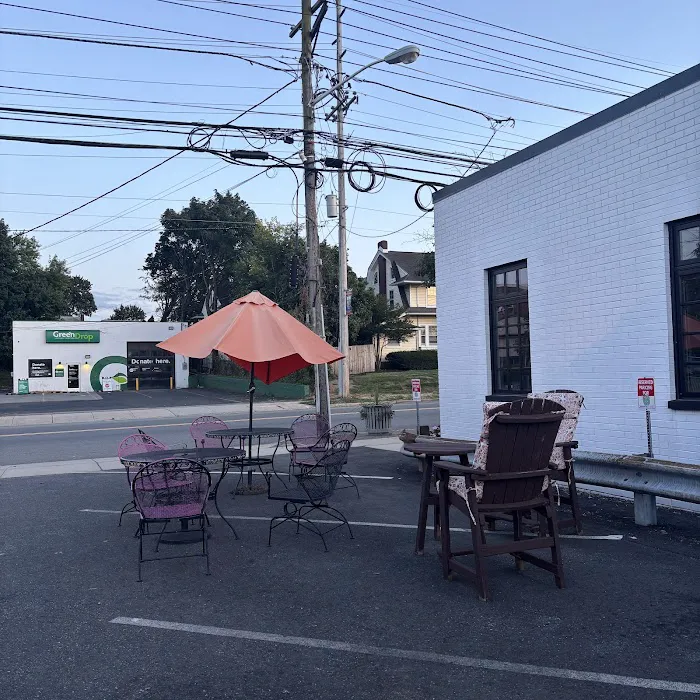 LUV BITES Restaurant(HALAL) Picture 3