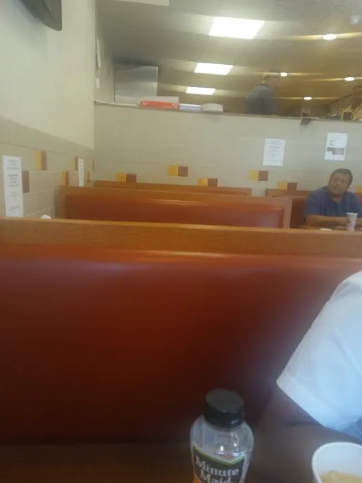 Marc's Deli & Pizzeria Picture 10