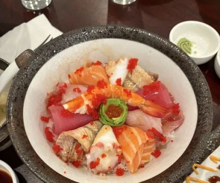 Leo Sushi & Asian Cuisine