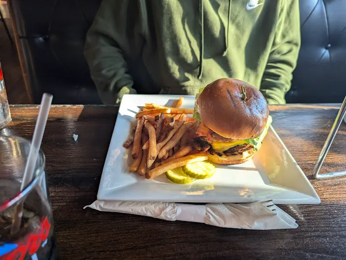 W's Village Grille Picture 8
