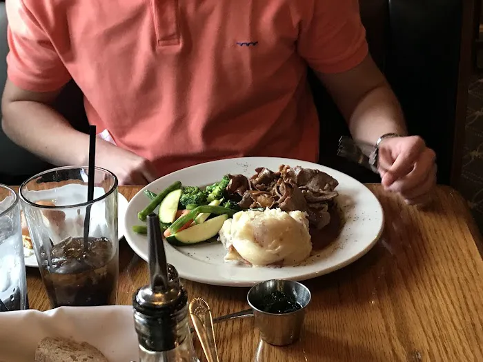 W’s Village Grille Restaurant & Bar Picture 1