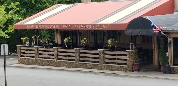 Maggie's Town Tavern Picture 1