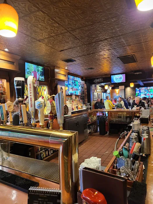 Maggie's Town Tavern Picture 6