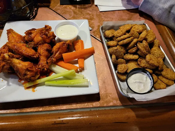 Maggie's Town Tavern Picture 4