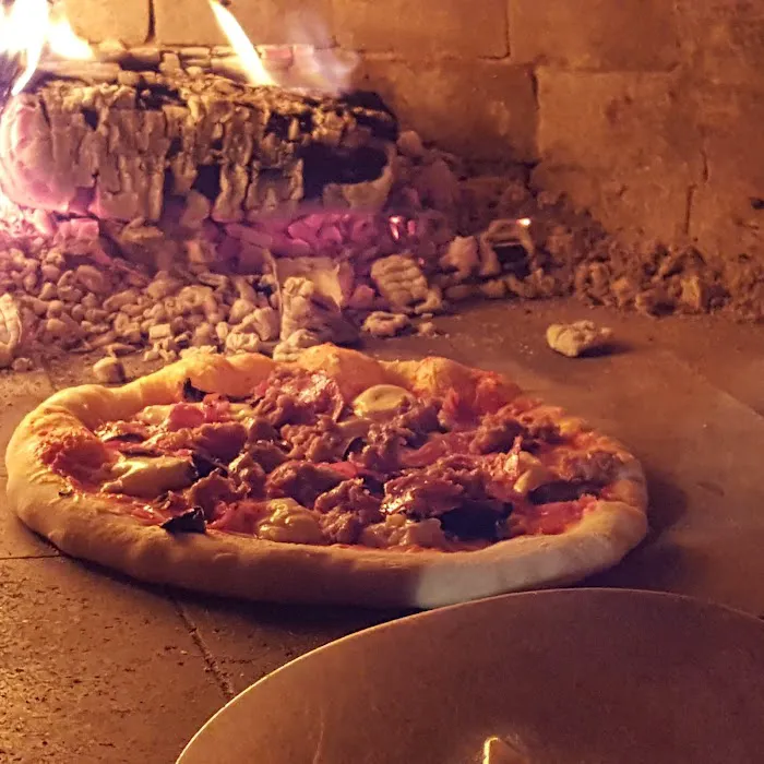 Aquila Pizza Al Forno Picture 9