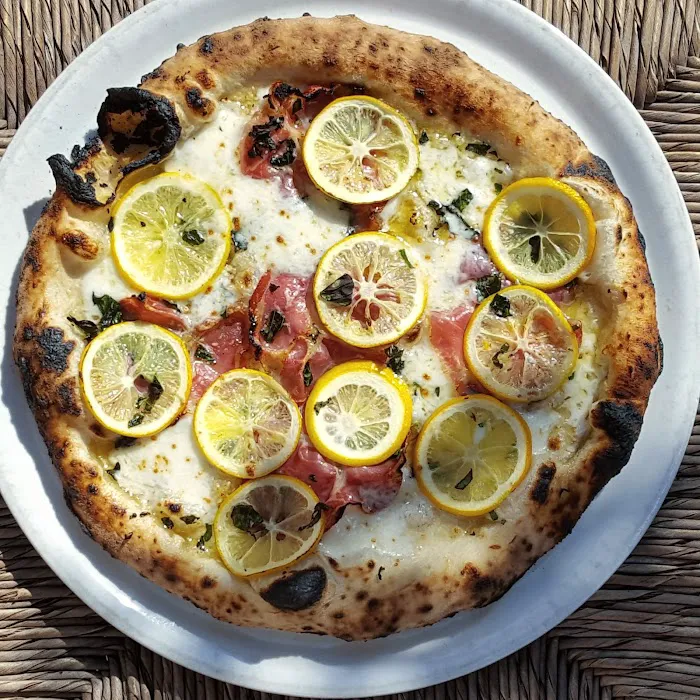 Aquila Pizza Al Forno Picture 5