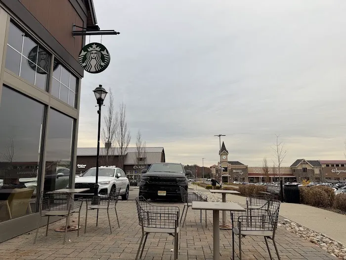 Starbucks Picture 8