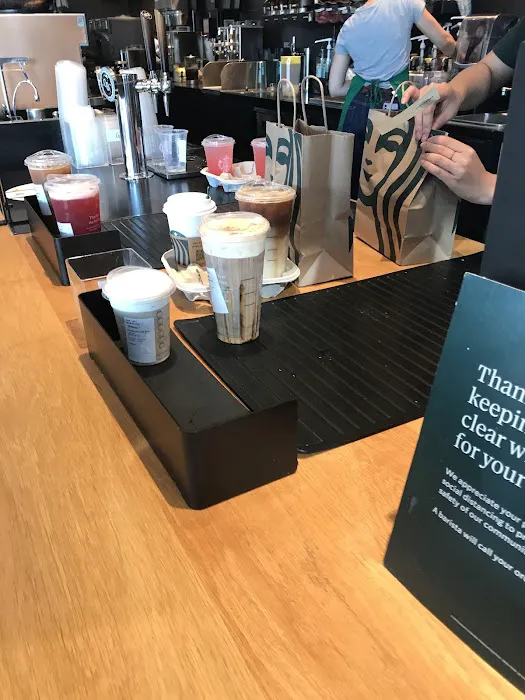 Starbucks Picture 7