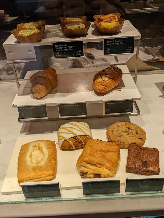 Starbucks Picture 2