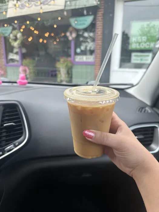 Dean's Coffee Co. Picture 7