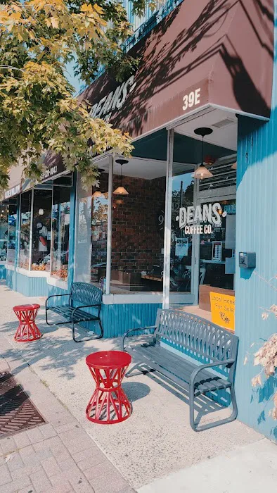 Dean's Coffee Co. Picture 5
