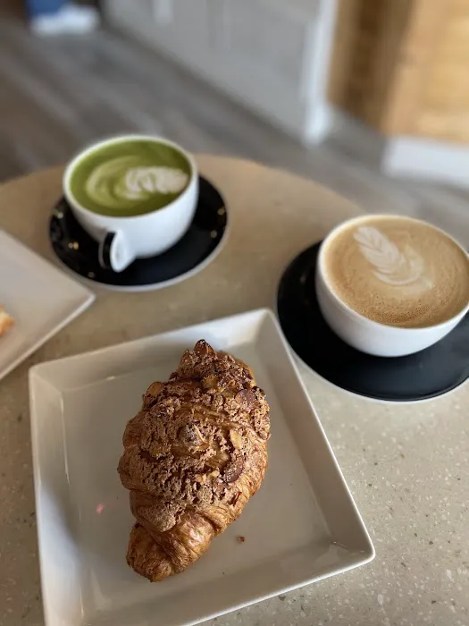 Dean's Coffee Co. Picture 8