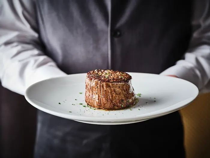 Fleming's Prime Steakhouse & Wine Bar Picture 10