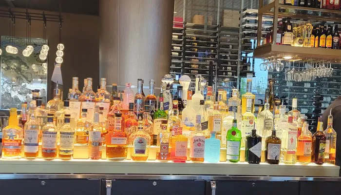 Fleming's Prime Steakhouse & Wine Bar Picture 1