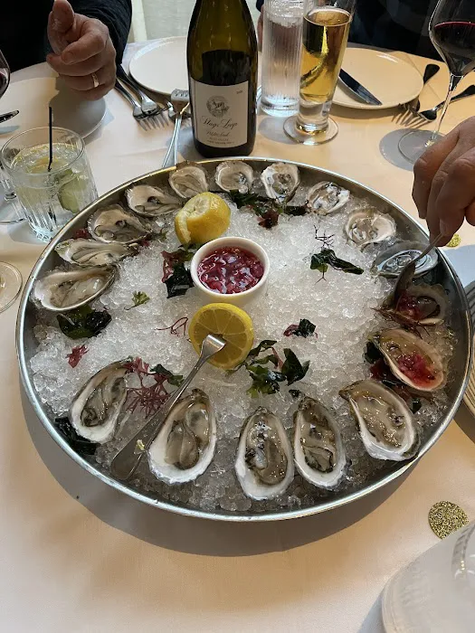 Fleming's Prime Steakhouse & Wine Bar Picture 4