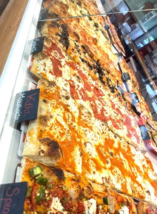 SQ Pizza Picture 5