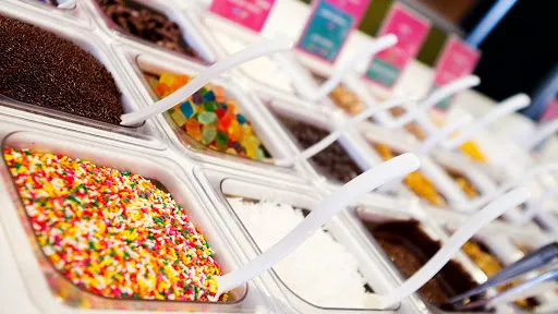 16 Handles Picture 2