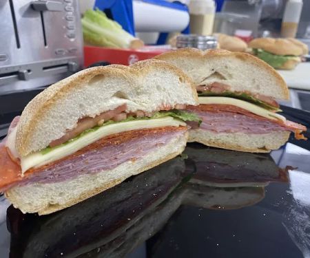 Amici's Deli