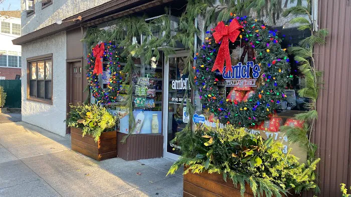 Amici's Deli Picture 4