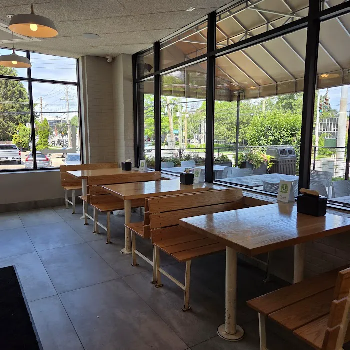 Brooklyn Bagel & Coffee Company Picture 8