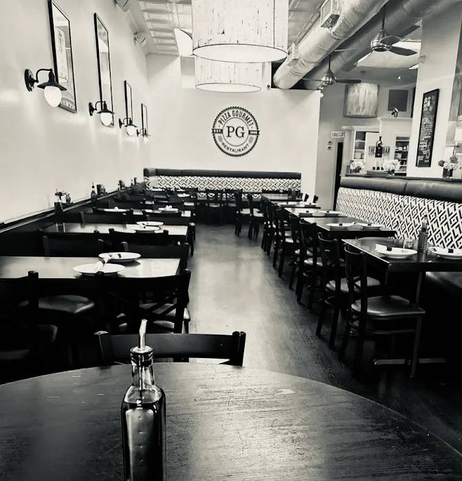 Pizza Gourmet Restaurant Picture 1