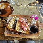 The Roaster Cafe & Bistro