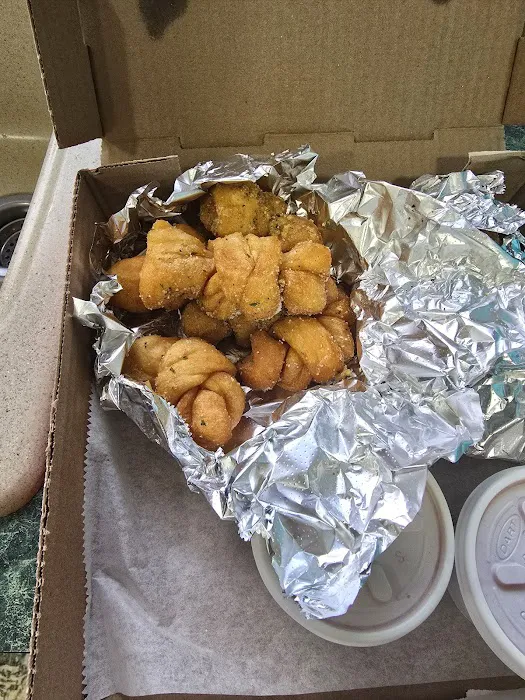 Sal's Pizza Mamaroneck Picture 9