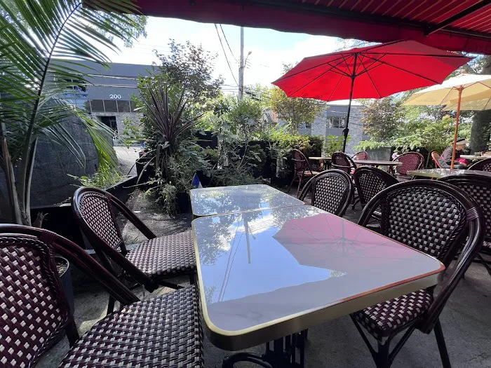 Bistro de Ville Picture 3