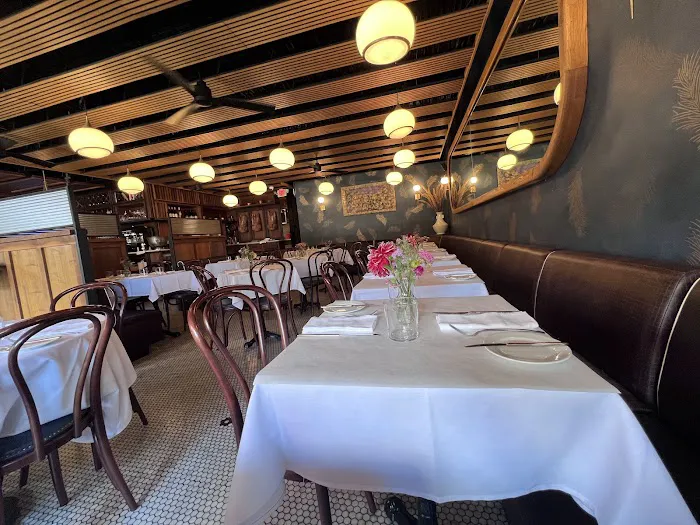 Bistro de Ville Picture 4
