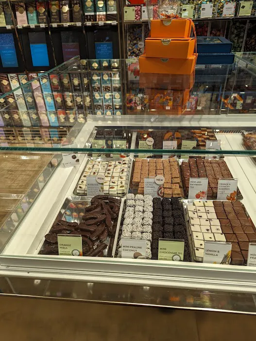 Venchi Chocolate & Gelato Westchester Picture 8