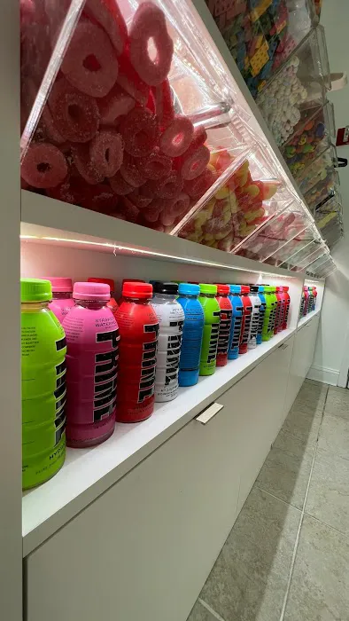 Sugar Bear Candy Store - Candy Store in Westchester Mall NY Picture 3