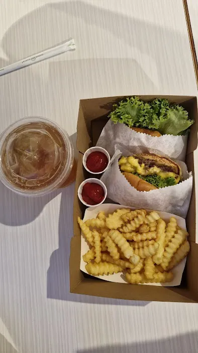 Shake Shack The Westchester Mall Picture 6