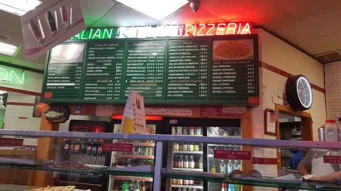 Italian Pavilion Pizzeria Picture 3