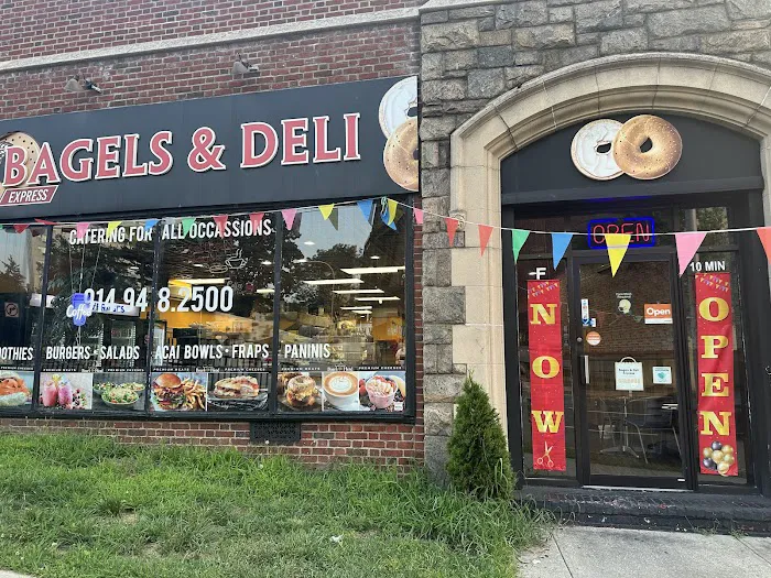 Bagels Deli & More Picture 4