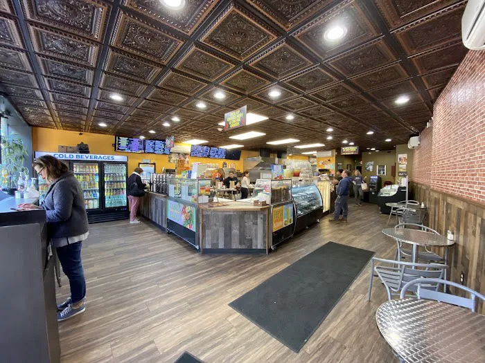 Bagels Deli & More Picture 7