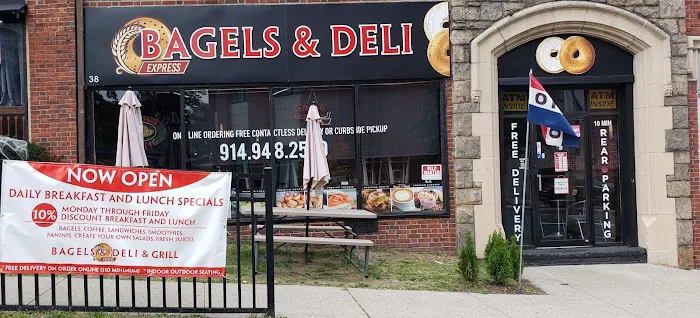 Bagels Deli & More Picture 3