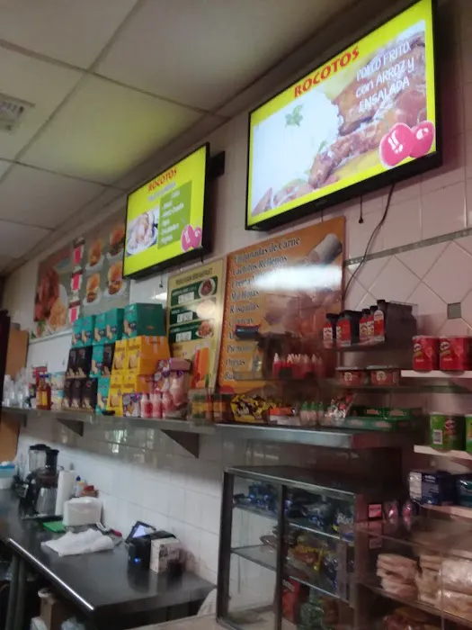 Rocotos Deli & Café Picture 7