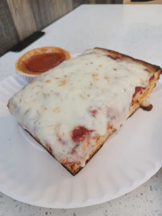 Italian Village Pizzeria Picture 3