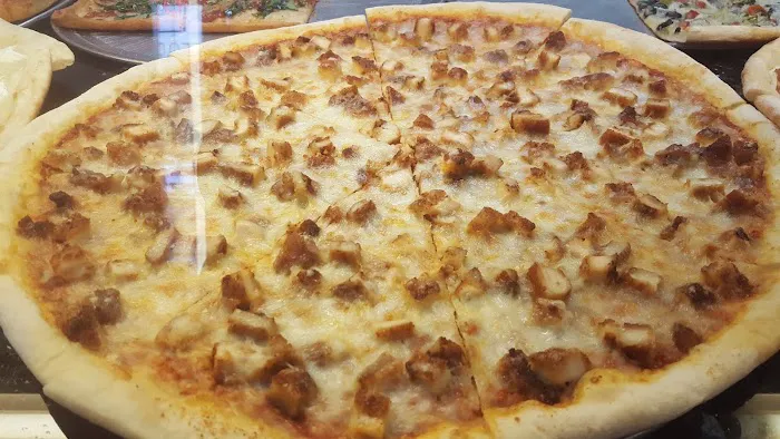 Italian Village Pizzeria Picture 6
