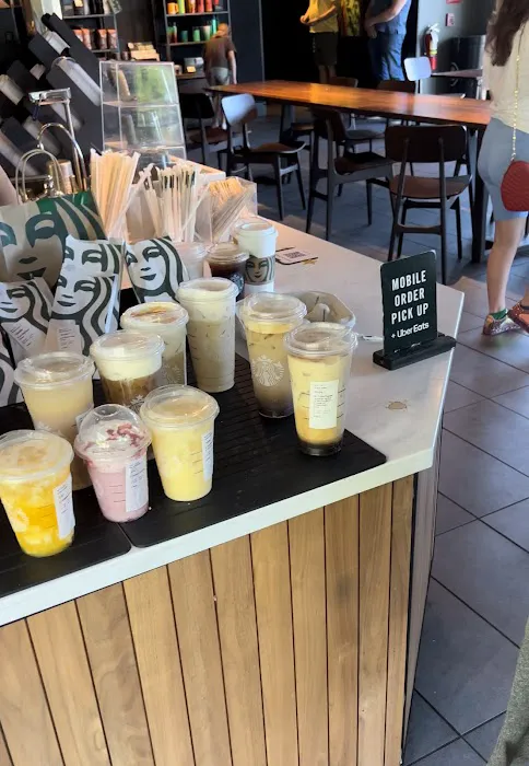 Starbucks Picture 6
