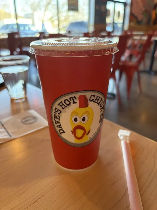 Dave's Hot Chicken Picture 4