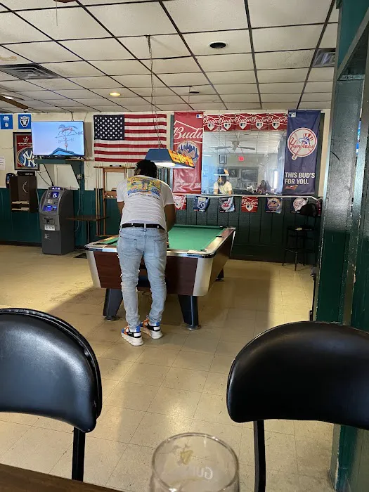 Maxwell's Pub Picture 9