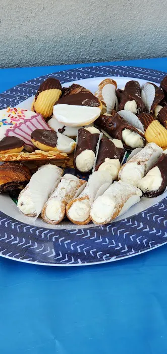 Dessert Oasis Picture 6