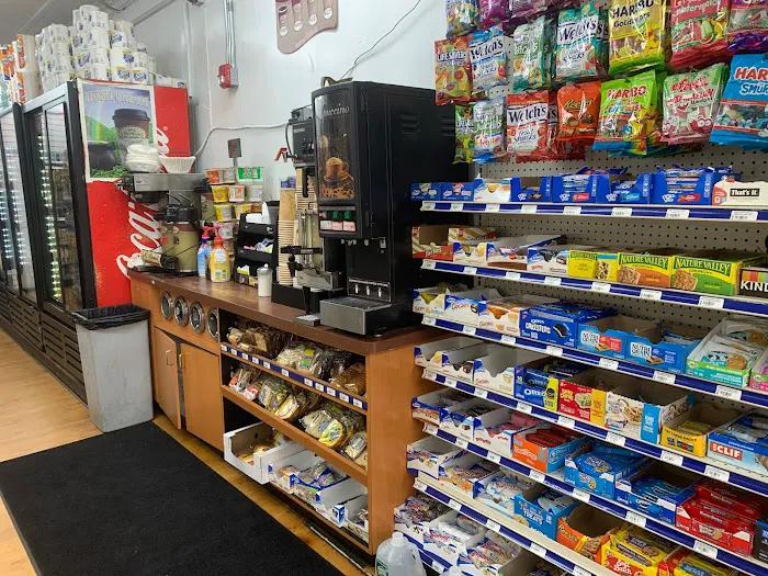 Corner Deli Picture 8
