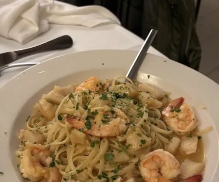 Rini's Restaurant & Wine Bar