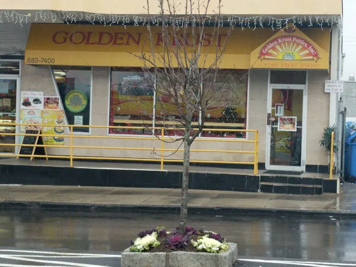 Golden Krust Caribbean Restaurant Picture 9
