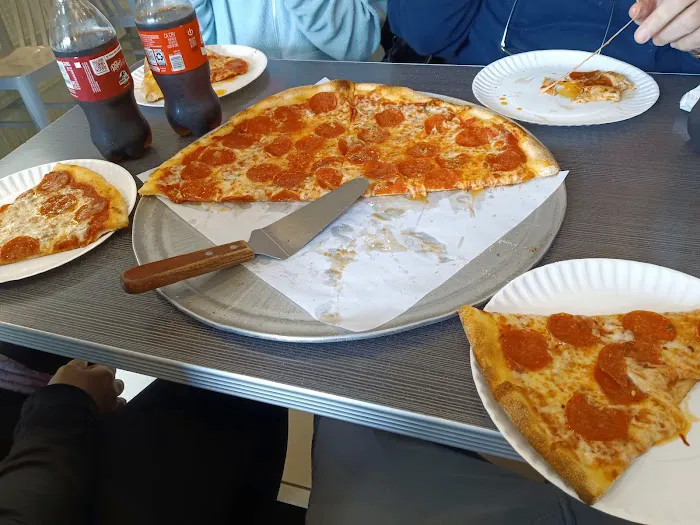 Broadway Pizzeria of White Plains Picture 2