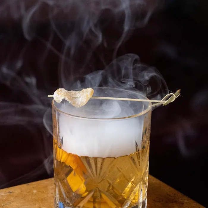 The Raconteur Bar & Kitchen Picture 4