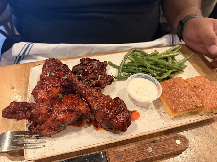 Southern Table Kitchen & Bar Picture 7